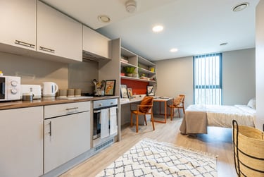 Silver Studio Floors 1-7 - Image 2